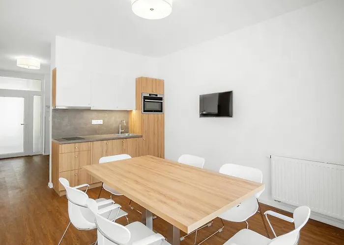 Szent Bernadett Csaladi Apartmanhaz * 시오포크